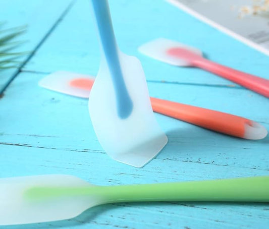 HiramWare Silicone Spatula Set of 4 - Heat Resistant Flexible Spatula 450F with Stainless Steel Core - Food Grade Premium Good Grip Kitchen Utensils - Seamless, Heavy Duty, BPA Free, Dishwasher Safe
