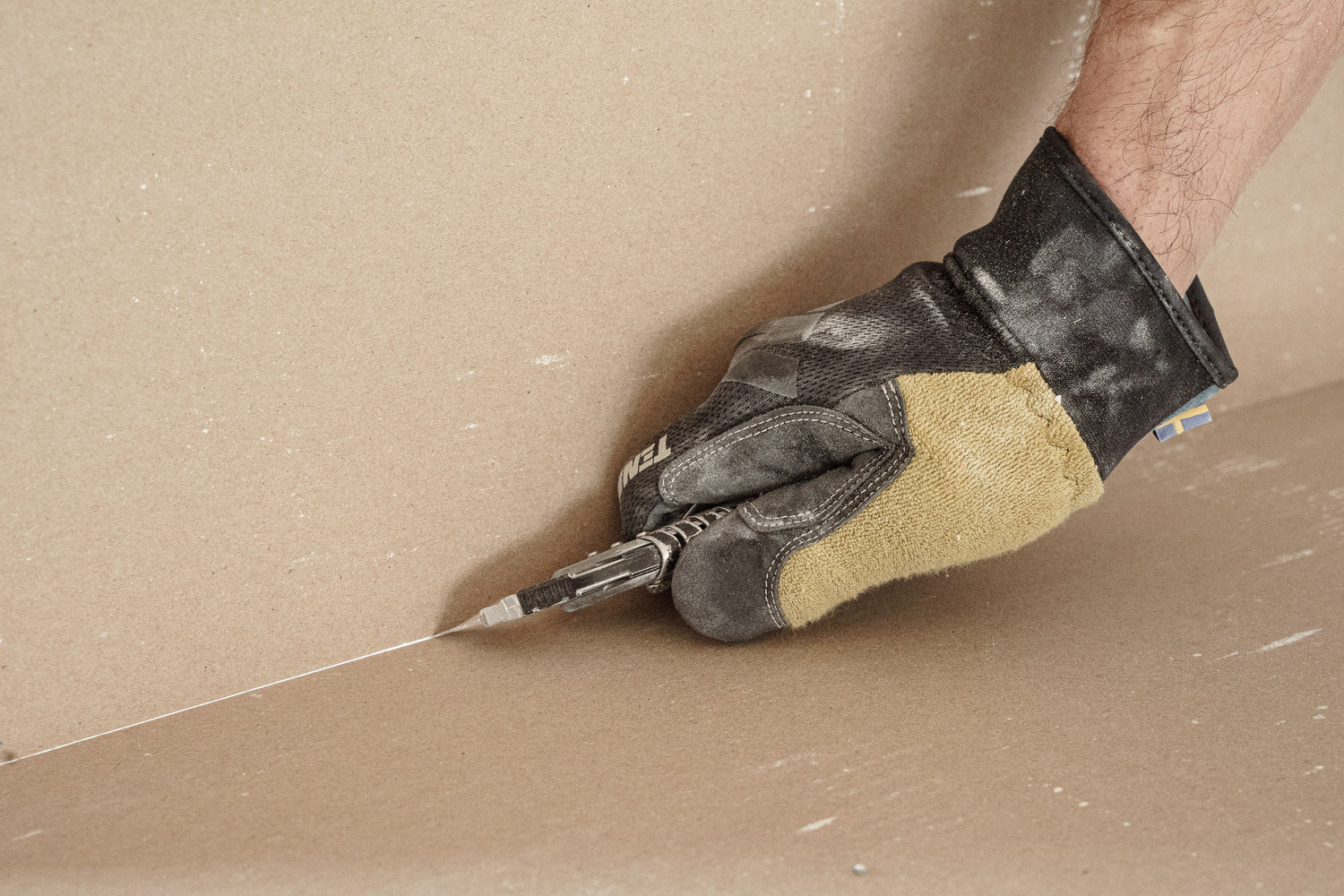 Caulk Finishing Tool