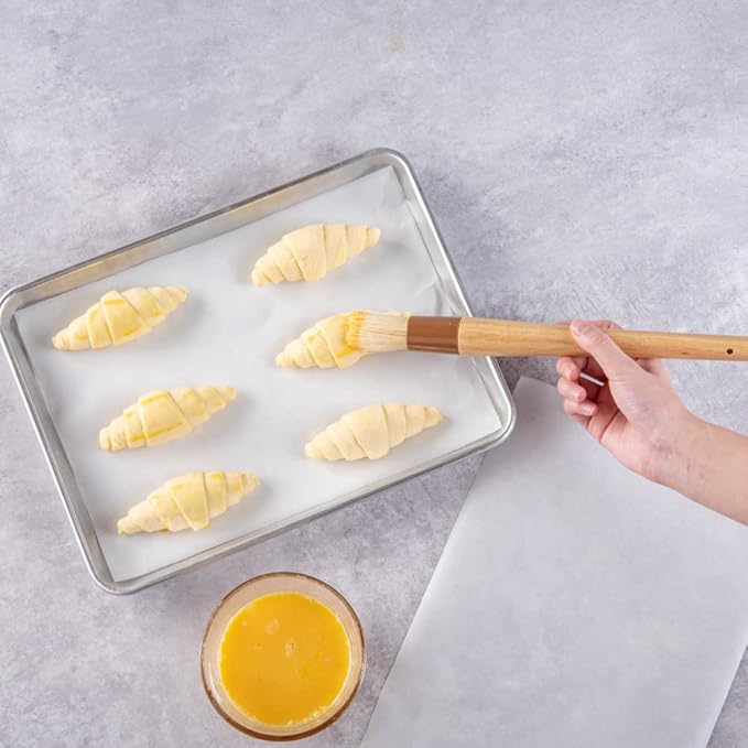 Restaurantware-Pastry Tek 1 Boar Bristles Pastry Brush, 11.8 Inches Buttering Tool – Hardwood Handle, Built-In Hanging Hole, Wood Basting Applicator, Sturdy Ferrule, For Glazing And Basting