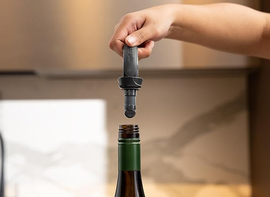 Zyliss Bottle Stoppers 2 Piece Set – Reusable Leak-Proof Wine and Drink Sealers with Ergonomic Wheat Straw Handles, Durable Rubber Seal, Fits Carbonated and Still Bottles, Dishwasher Safe