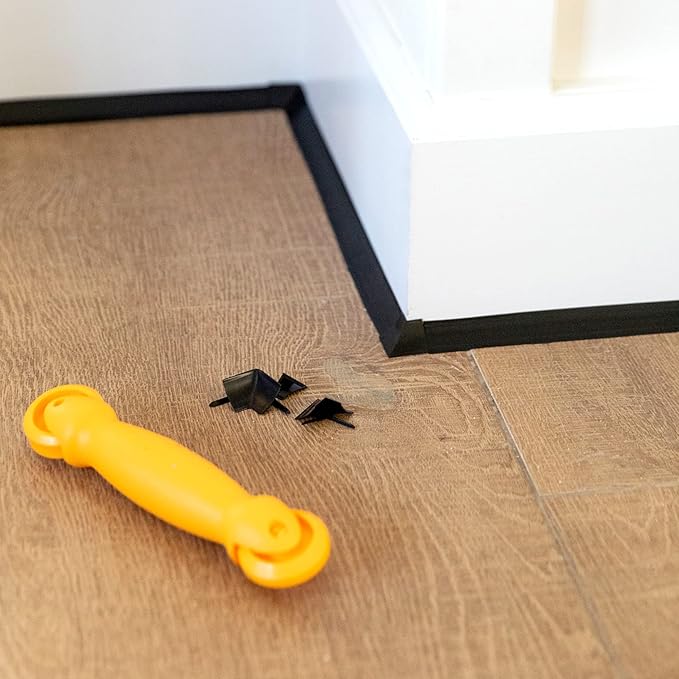 InstaTrim Outside Corners - 10 Black 3/4" Wide Caulk Strip Outside Corner Pieces - Trim for Outside Corners - Paintable