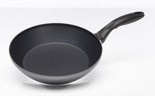Swiss Diamond 26cm Stir Fry Pan Nonstick Induction Diamond Coated Aluminum Stir Fry Pan with Lid Dishwasher/Oven Safe Stir Fry Pan Grey