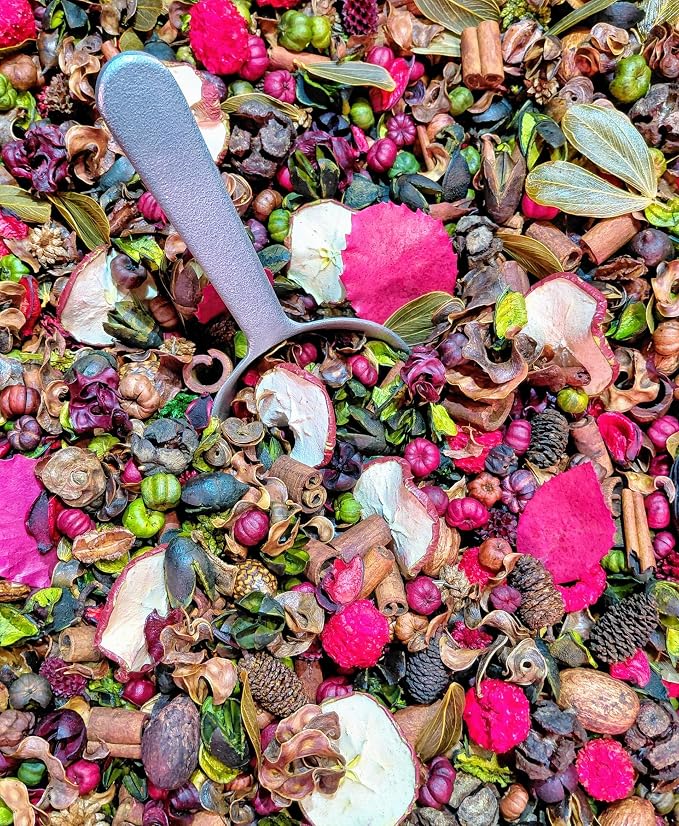 Shoots, Roots & Leather Boots Barnyard Apple Cinnamon Botanical Handcrafted Potpourri – 5 Cup Bag with 5ml Starter Refresher Oil – Rustic Bowl Filler Fragrance